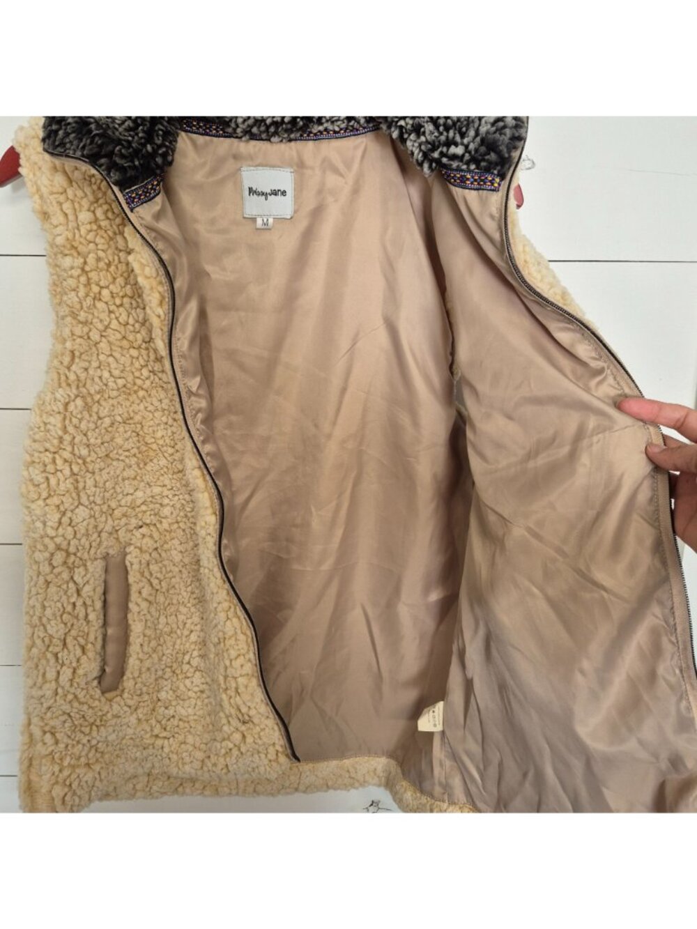 Prissy Jane Womens Sherpa Fleece Vest Beige & Gray M - Picture 7 of 7